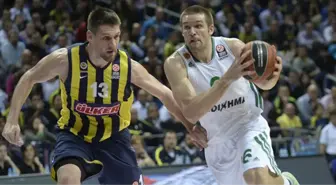 Fenerbahçe Ülker, Panathinaikos'u 77-72 Yendi