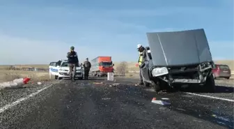 Aksaray'da Otomobil Takla Attı: 2 Yaralı