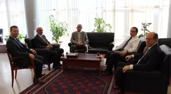 Hakan Çeken Anadolu Lisesi İyte'yi Ziyaret Etti