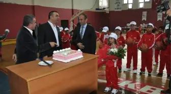 Dörtyol'da Öğrencilere 'Basket Oynuyorum' Projesi