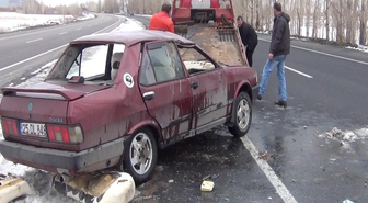 Pasinler'de Trafik Kazası: 1 Ölü 4 Yaralı