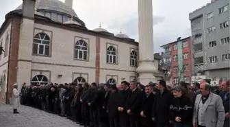 İstanbul Esenyurt'taki Silahlı Saldırıda Hayatını Kaybeden MHP'li Cengiz Akyıldız İçin Gümüşhane'de...