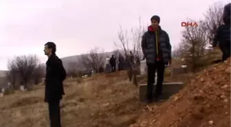 Danimarka'da Öldürülen Gurbetçi Toprağa Verildi