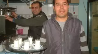 Çay Fiyatına Süt Satıyor