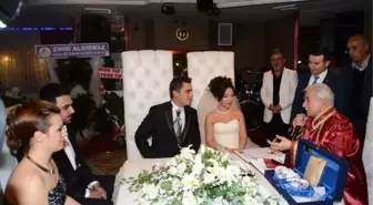 Zihni Aldırmaz Nikah Kıydı