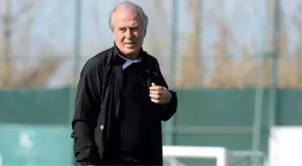 Mustafa Denizli'nin Takımından 3 Puan