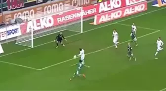 Halil Altıntop, Werder Bremen Ağlarını Voleyle Sarstı