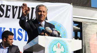Başbakan Yardımcısı Arınç'tan Espri Tufanı