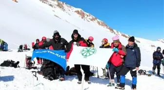 Geleneksel Erciyes Kış Tırmanışına 92 Dağcı Katıldı