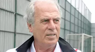 Mustafa Denizli Tedavi İçin İstanbul'da