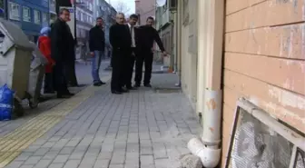 Bursa'da Pınarbaşı Caddesinde Bodrumları Su Basıyor