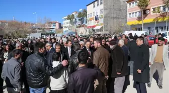 Başkan Özhaseki Özvatan'da Coşkuyla Karşılandı