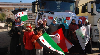 Sinoplu Yardımseverler Suriye'ye 5 Tır Gönderdi