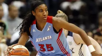 Angel McCoughtry, Euroleague'de Haftanın Karmasına Seçildi