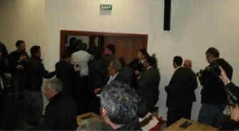 Aydın'da Belediye Meclis Üyeleri Birbirine Girdi