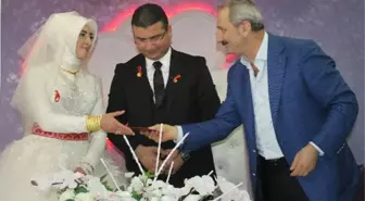 Eski Ekonomi Bakanı Çağlayan, Nikah Şahidi Oldu