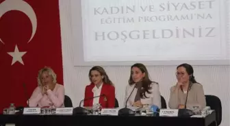 Kadın ve Siyaset' Siyasetçilerle Tartışıldı