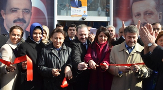 AK Parti'nin Tuşba Seçim Bürosuna Görkemli Açılış