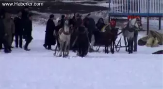 Bakan Yıldız, Eskimo Usulu Balık Avladı