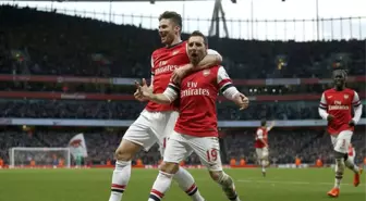 Cazorla: Giroud En Az Suarez ve Rooney Kadar İyi