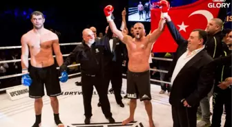 Gökhan Saki ve Dünya Devleri Glory15'de