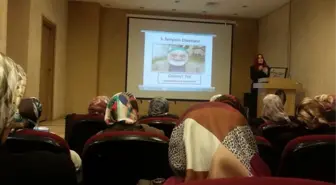 Çorum'da 'Anne-Baba Hakkı' Konferansı