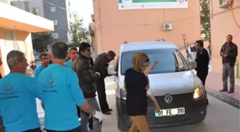 Nusaybin'de Minibüs Şarampole Devrildi: 12 Yaralı
