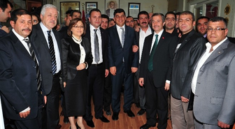 Şahin ile Tahmazoğlu Dernek Ziyaretlerini Sürdürüyor