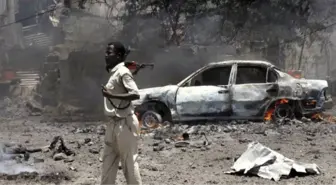 Somali'de BM Aracına Bombalı Saldırı: 2 Ölü