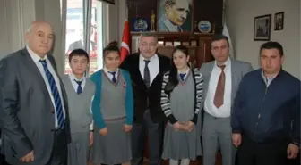 Velioğlu Ortaokulu Aile Birliği Başkan Gülşen'i Ziyaret Etti