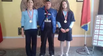 Dörtyollu Öğrenciler Yüzmede Hatay Birincisi