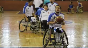 Engelli Basketbolcular İkinci Yarıya Hazır: 62-80