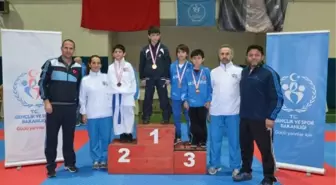 Karate Grup Müsabakaları Sona Erdi