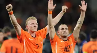 Sneijder ve Kuyt'a Mili Takım Müjdesi