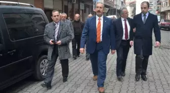 Gültekin, Ekibi ile Sahaya İndi