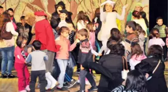 La Fonten Orman Mahkemesine Çocuklardan Yoğun İlgi