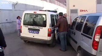 Zonguldak'ın Ereğli İlçesi'nde Polisin Düzenlediği Uyuşturucu Operasyonunda, Aralarında Lise...