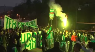 Bursaspor Taraftarı TFF ve Yönetimi Protesto İçin Yürüdü