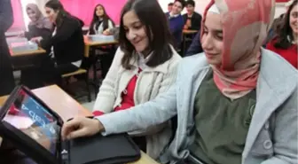 Fatih Projesi Kapsamında 578 Adet Tablet Dağıtıldı