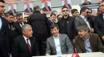 Davutoğlu'ndan MHP Seçim Bürosuna Sürpriz Ziyaret