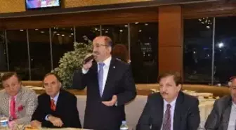 Belediye Başkanı Gümrükçüoğlu Belediyede Görevli Şoförlerle Buluştu