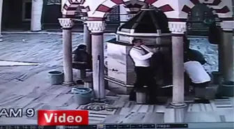 Züğürt Ağa Filmi İstanbul'da Gerçek Oldu