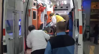 Adıyaman'da Motosiklet Devrildi: 3 Yaralı