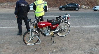 Motosiklet Takla Attı, Sürücüsü Yaralandı