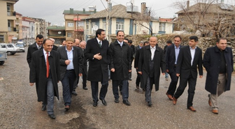 AK Parti'li Akış Üzümlü'de