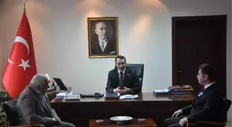 Kaymakam Kaya, Vergi Şampiyonlarını Makamında Kabul Etti