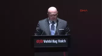 13. Vehbi Koç Ödülü' Prof. Dr. Zeynep Çelik'e Verildi