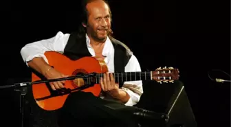 Ünlü Flamenko Gitaristi Paco de Lucia, Hayatını Kaybetti