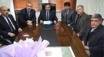 Tomarza Belediyesi'nde Sözleşme Sevinci