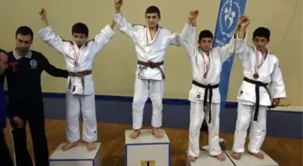 Kocaeli Judo Karması Yarı Finale Yükseldi